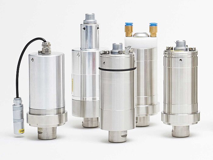 Several cylindrical ultrasonic converters from Herrmann Ultraschall