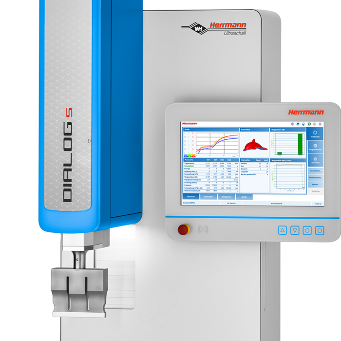 HiQ Dialog S, a standard machine from the PLASTICS business unit