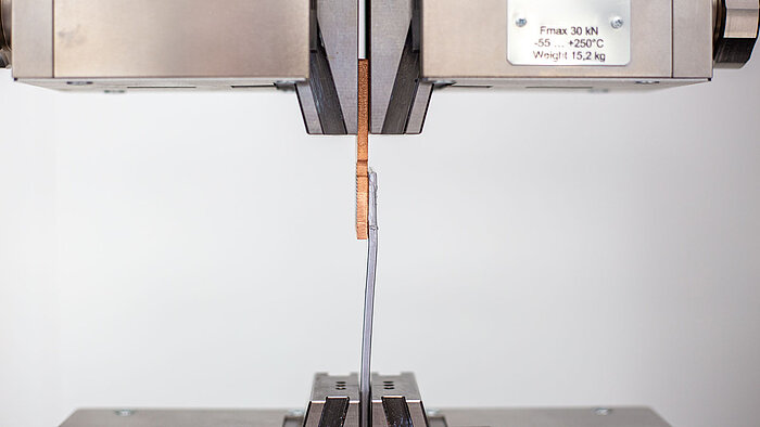 Bus bar connection, ultrasonic welded